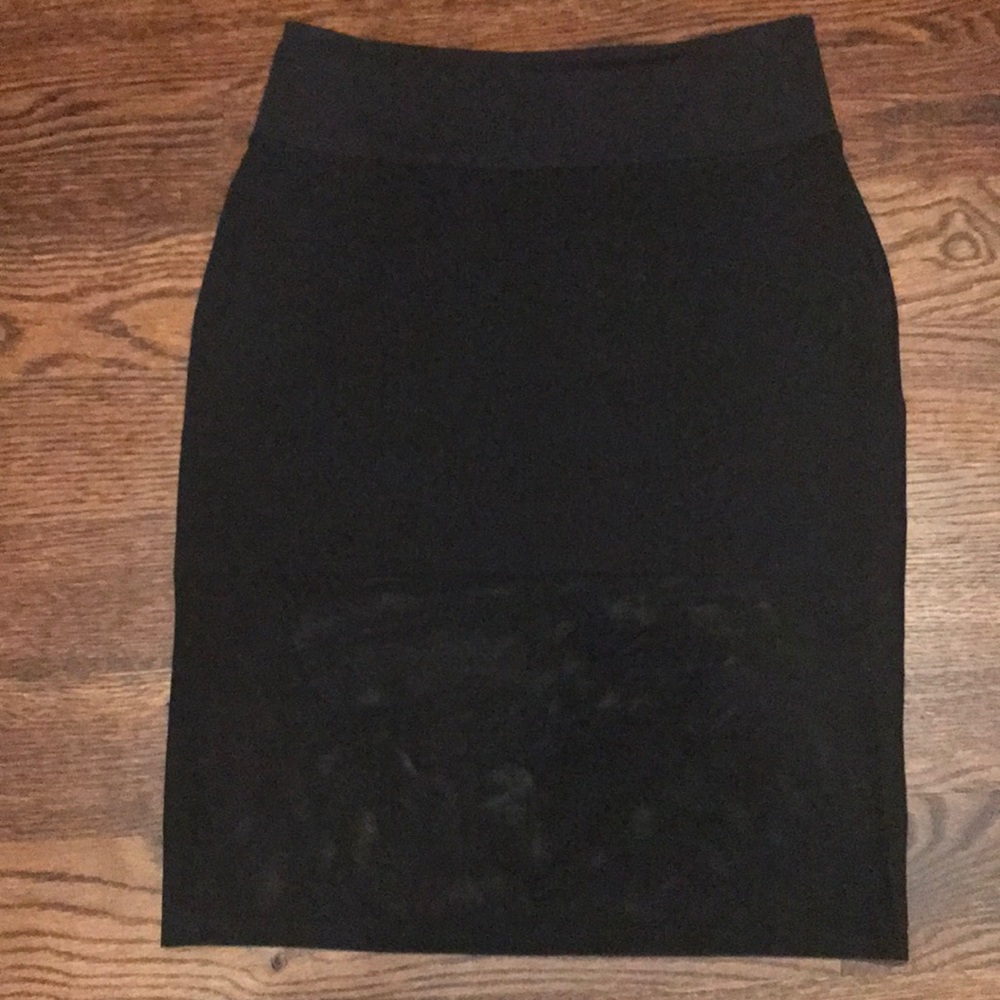 Mesh skirt